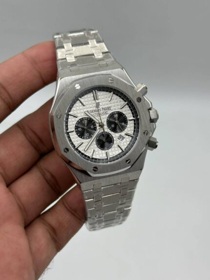 Audemars-Piguet-Royal-Oak-White-Dial-Black-Chronograph-Silver