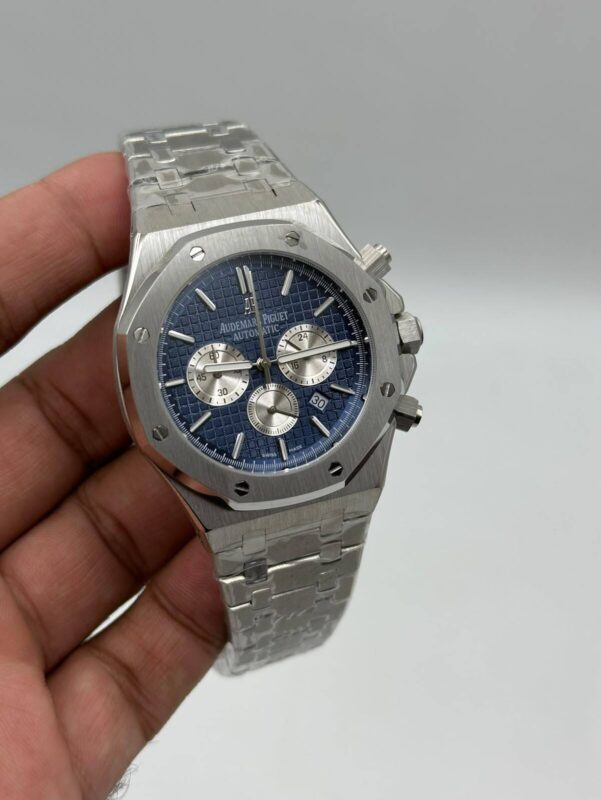 Audemars-Piguet-Royal-Oak-Blue-Dial-Silver-Chronograph-Silver