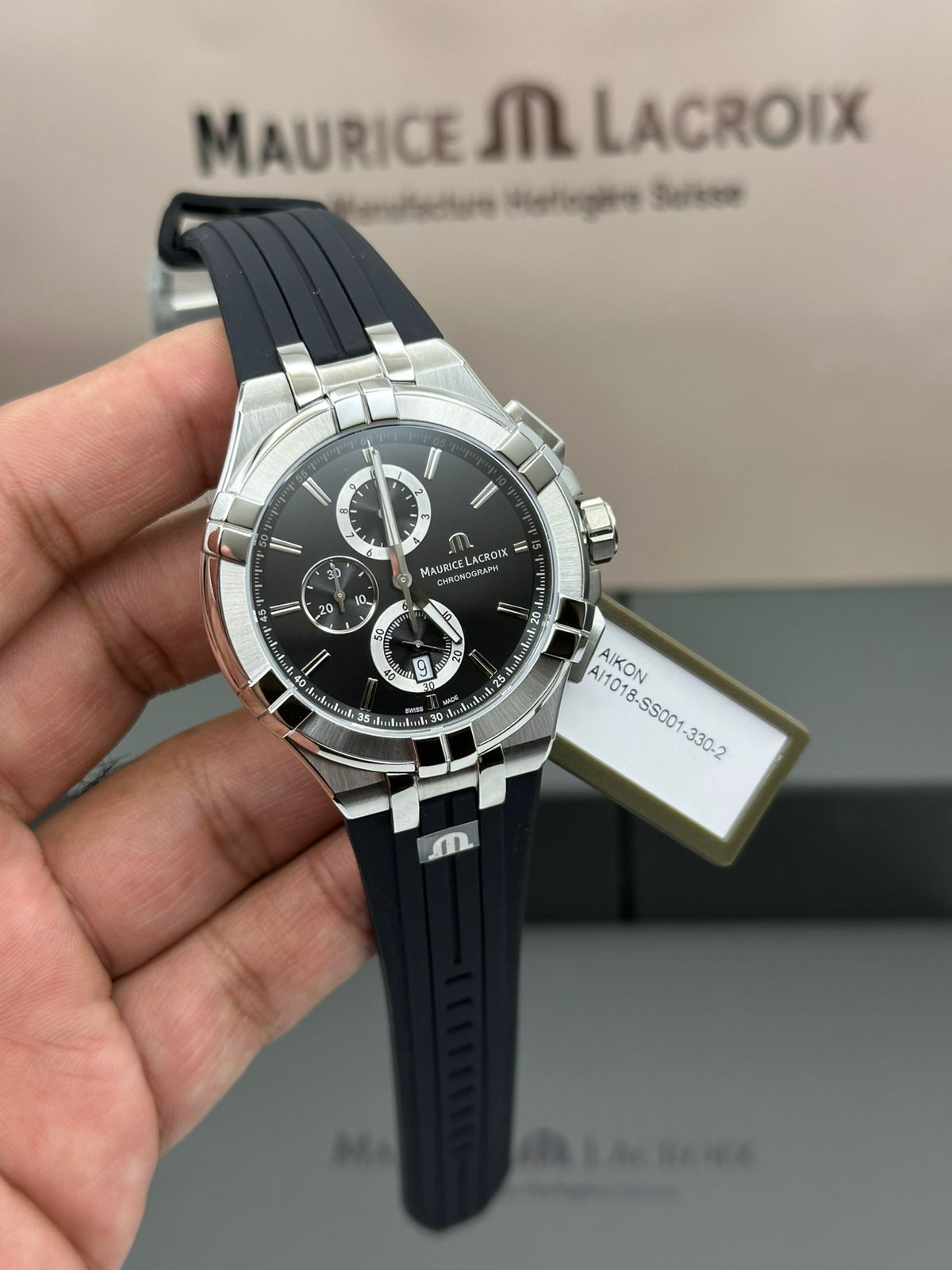 MAURICE LACROIX AIKON CHRONOGRAPH BLACK DIAL QUARTZ RUBBER STRAP MAURICE LACROIX AIKON CHRONOGRAPH BLACK DIAL QUARTZ RUBBER STRAP