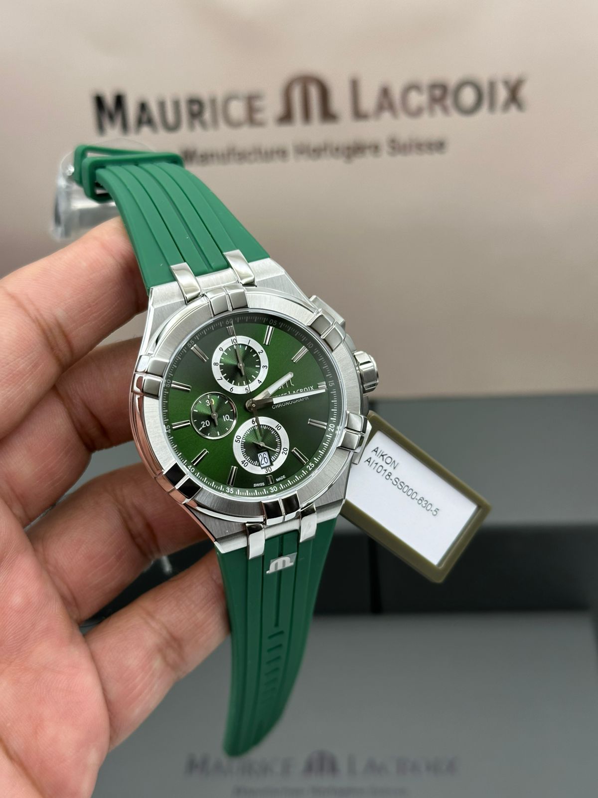 MAURICE LACROIX AIKON CHRONOGRAPH GREEN DIAL QUARTZ RUBBER STRAP MAURICE LACROIX AIKON CHRONOGRAPH GREEN DIAL QUARTZ RUBBER STRAP