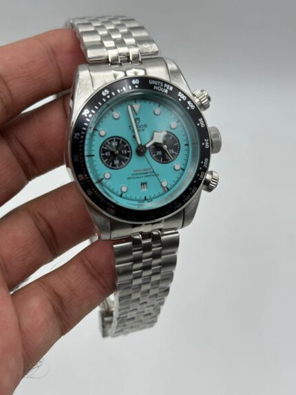 Tudor-Black-Bay-Chronograph-Flamingo-Blue