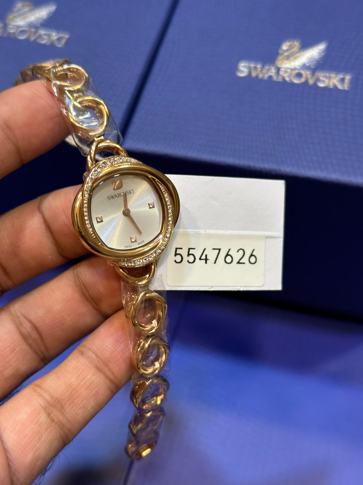 Swarovsk-Crystal-Flower-White-Dial-Gold Swarovsk-Crystal-Flower-White-Dial-Gold