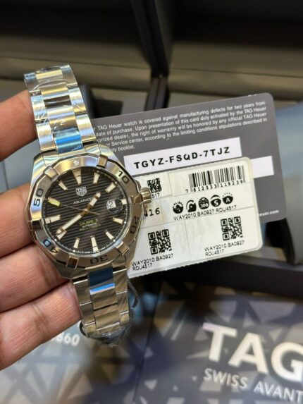 Tag-Heuer-Aquaracer-Clb-5-Black-Dial