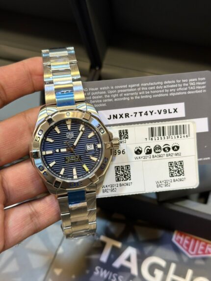Tag-Heuer-Aquaracer-Clb-5-Blue-Dial