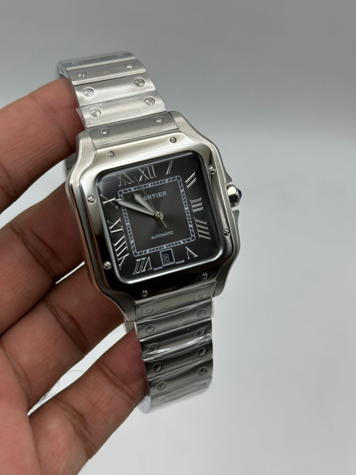 Cartier-Santos-De-Distinct-Black-Dial-Silver Cartier-Santos-De-Distinct-Black-Dial-Silver