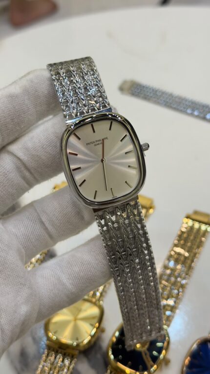 Patek-Phillipe-Ellipse-Silver-Dial-Silver