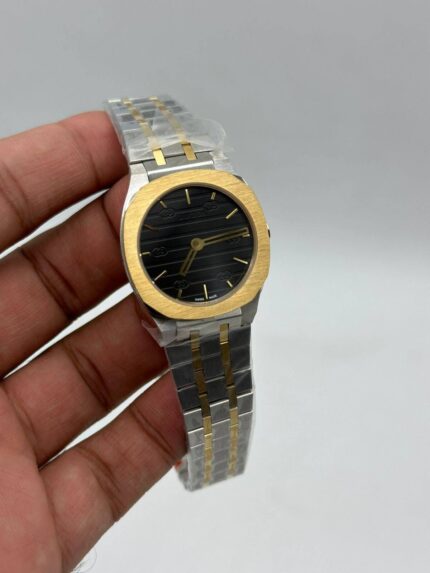 Gucci-25h-Black-Dial-Two-Tone