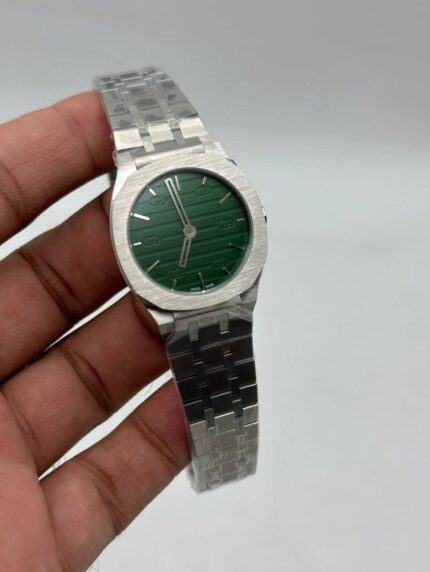 Gucci-25h-Green-Dial-Silver
