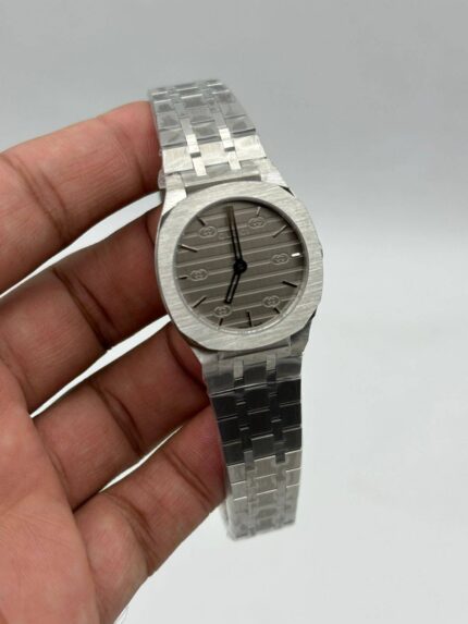 Gucci-25h-Grey-Dial-Silver