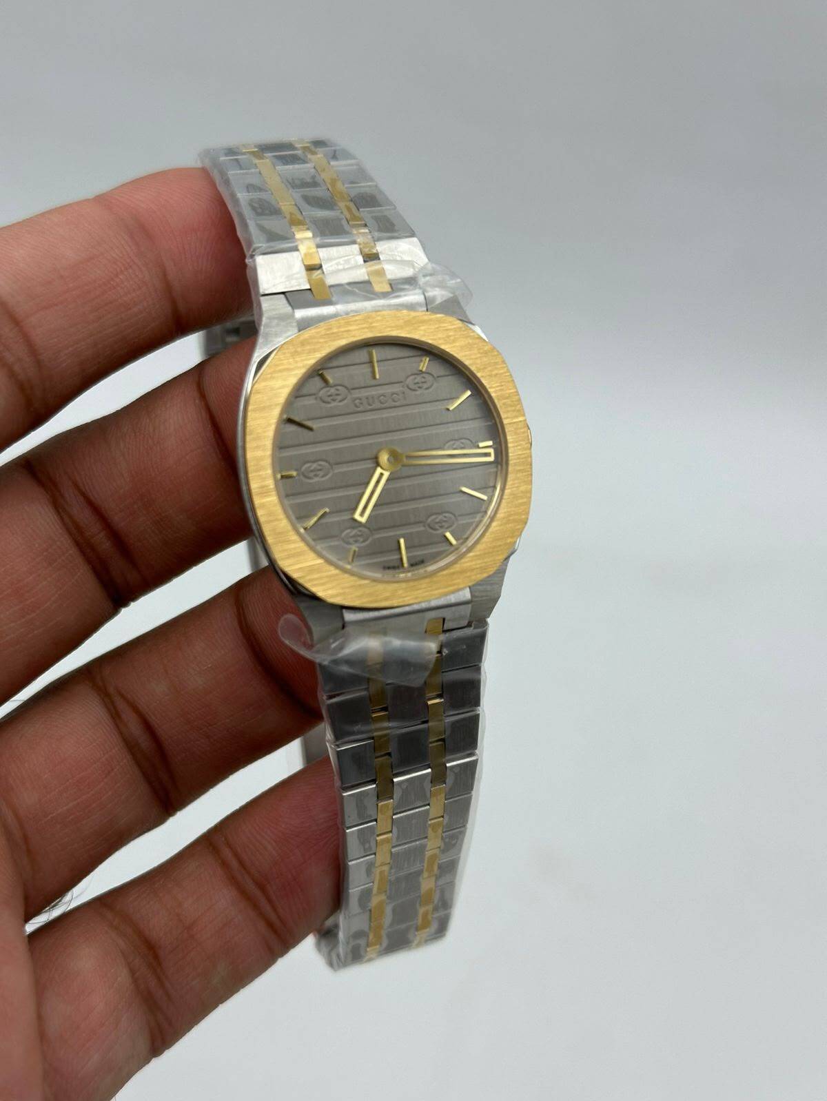 Gucci-25h-Grey-Dial-Two-Tone Gucci-25h-Grey-Dial-Two-Tone