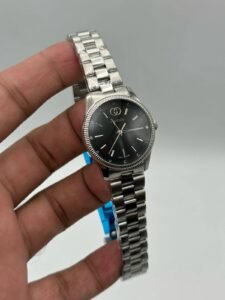Gucci-G-Timeless-Black-Dial-Silver