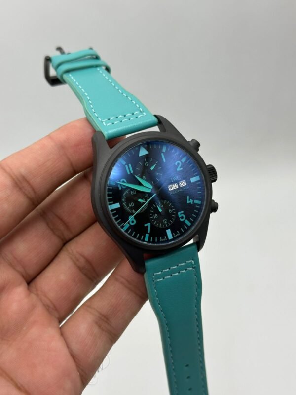 Iwc-Schaff-hausen-Pilot's-Black-Dial-Rubber-Strap-Chronograph.