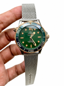 Omega-Sea-Master-Diver-300-Green-Dial-Rose-Gold-Ring-Shappher-Chain