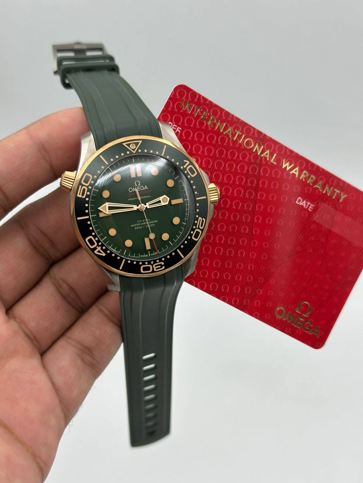 Omega-Sea-Master-Diver-300M-Co-Axial-Master-Green-Dial-Rubber-Strap Omega-Sea-Master-Diver-300M-Co-Axial-Master-Green-Dial-Rubber-Strap