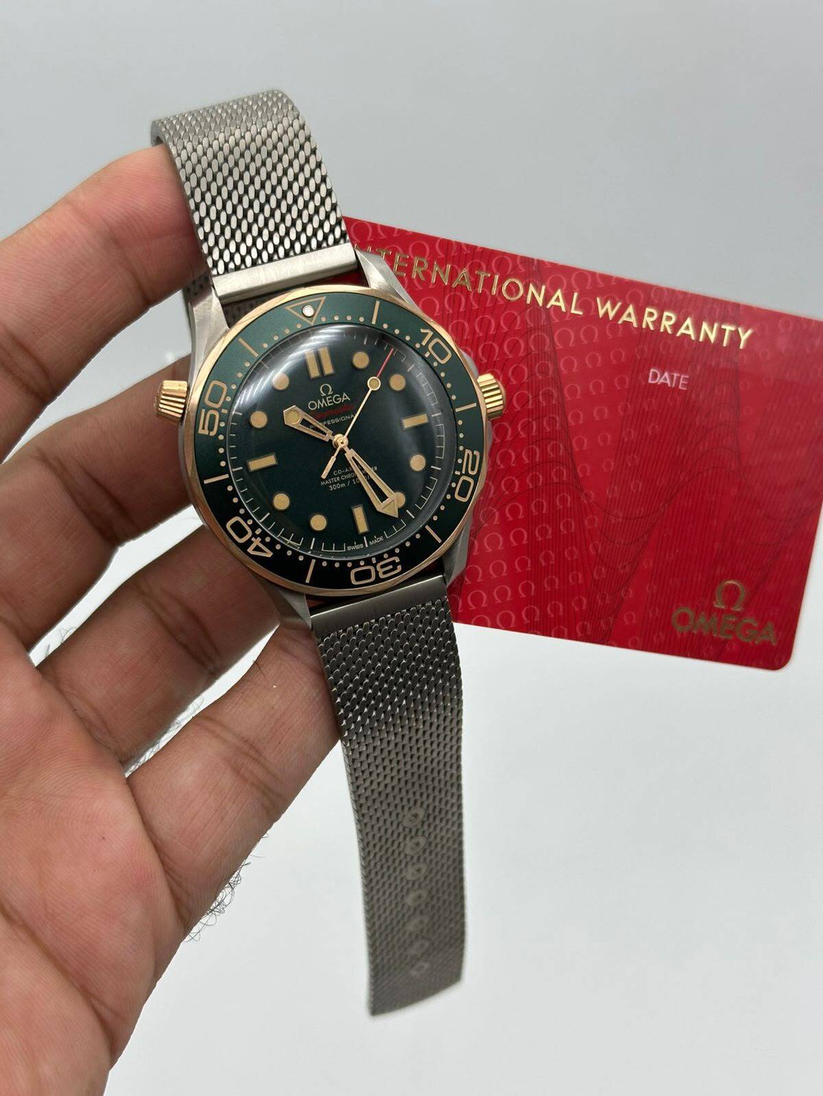 Omega-Sea-Master-Diver-300M-Co-Axial-Master-Chronomete-Titanium-Shappher-Chain Omega-Sea-Master-Diver-300M-Co-Axial-Master-Chronomete-Titanium-Shappher-Chain