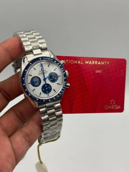 Omega-Speed-Master-Snoopy-50th-Anniversary-White-Dial-Silver