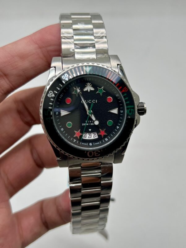 Gucci-Drive-Black-Dial-Silver